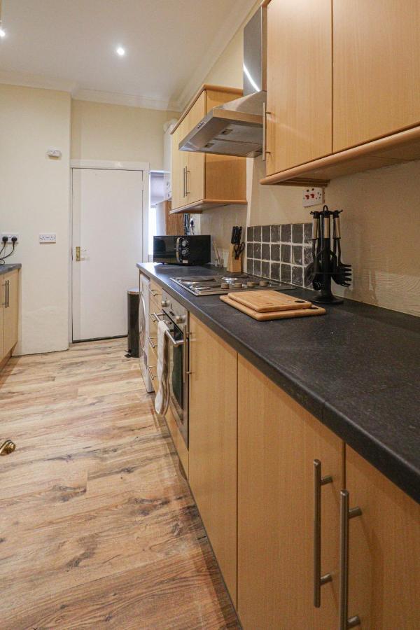 Cosy Ardrossan Apartment Екстер'єр фото